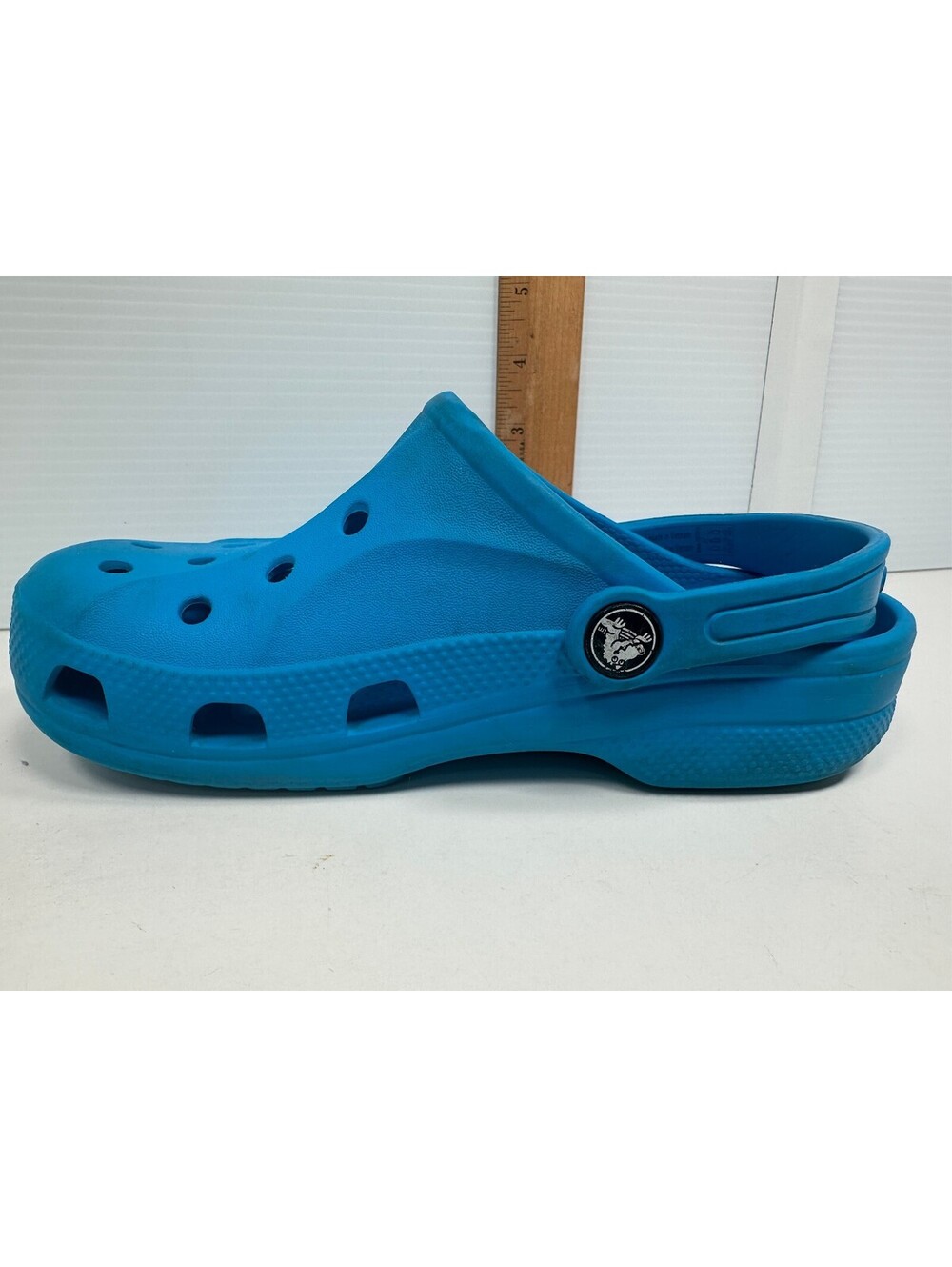 Crocs Baya Classic clogs Size 2 Little KID Sporty Slip On Shoes Blue Cutout Side - Picture 4 of 12